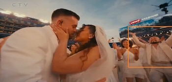 Una pareja sella su amor