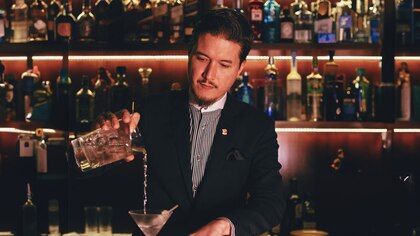 Entre el cóctel perfecto y los secretos de una buena barra, según el mejor bartender de Argentina