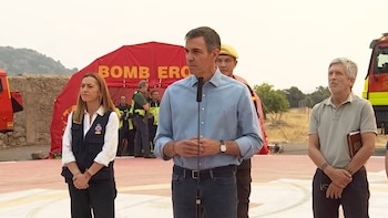 Sánchez avisa que la situación de los fuegos en Madrid y Ávila es "compleja" pero hay una "ventana de oportunidad"