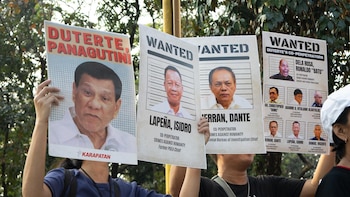 Duterte seguirá detenido en La Haya pese a pedir su liberación provisional por razones de salud