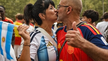 10.000 personas ante la pantalla de la final del Mundial en Mataró (Barcelona), ciudad de Yamal