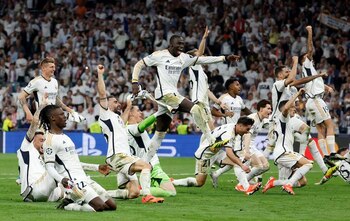 El Real Madrid celebra el