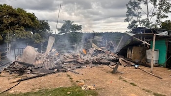 Disidencias de ‘Calarcá’ secuestraron a cuatro personas y quemaron dos viviendas en Remedios, Antioquia: Gobernador confirmó tres muertos