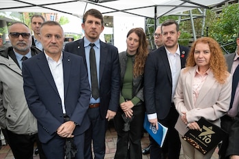Los presidentes de AMISA, Osvaldo Armoza, y DAIA, Mauro Berenstein; la diputada Sabrina Ajmechet; el titular de OSA, Federico Nemetsky, y la embajadora de Israel, Ahuva Spieler