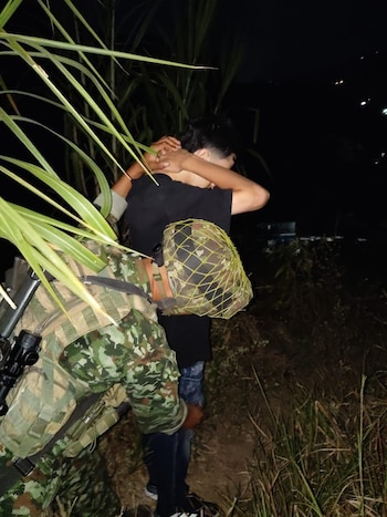 Las investigaciones institucionales se concentraron en delitos de porte de armas, homicidio agravado, concierto para delinquir y tráfico de estupefacientes - crédito prensa Ejército Nacional