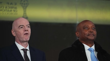 La CAF reafirma su "apoyo" a Infantino y le agradece "su respaldo al fútbol africano"