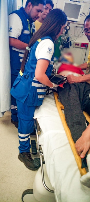 Carlos Orellana informó que más de 1,100 de las llamadas al SEM requirieron atención primaria durante el periodo vacacional. (Foto cortesía Sistema de Emergencias Médicas)