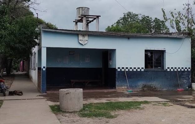 El operativo policial permitió rescatar a la mujer, que sufrió lesiones en la cabeza y el torso, y secuestrar armas y drogas (Google Maps)