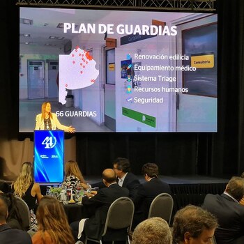 María Eugenia Vidal expuso en