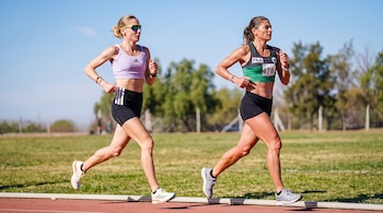 Las fondistas argentinas Chiara Mainetti y Carolina Rossi contaron a Infobae cómo entrenan para la competencia del 20 de septiembre, una de las pruebas más convocantes del running mundial.