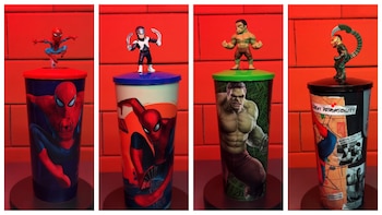Alomeras y vasos de la nueva película en Cinemex