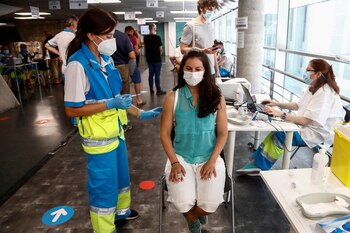 Centro de vacunación en Madrid