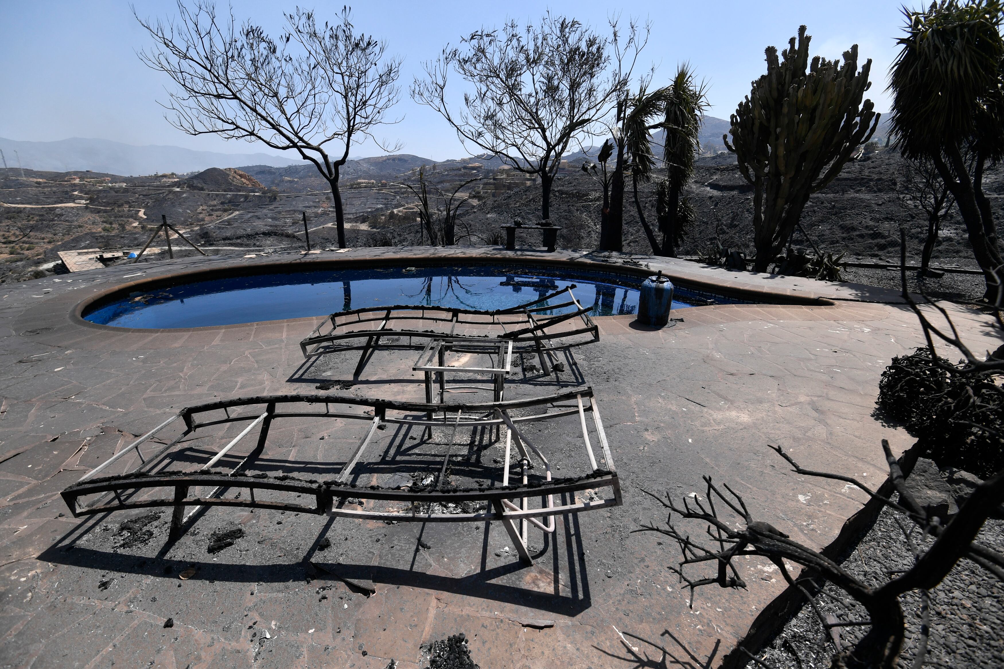 Avanza la estabilización de incendios en España y retorno de evacuados