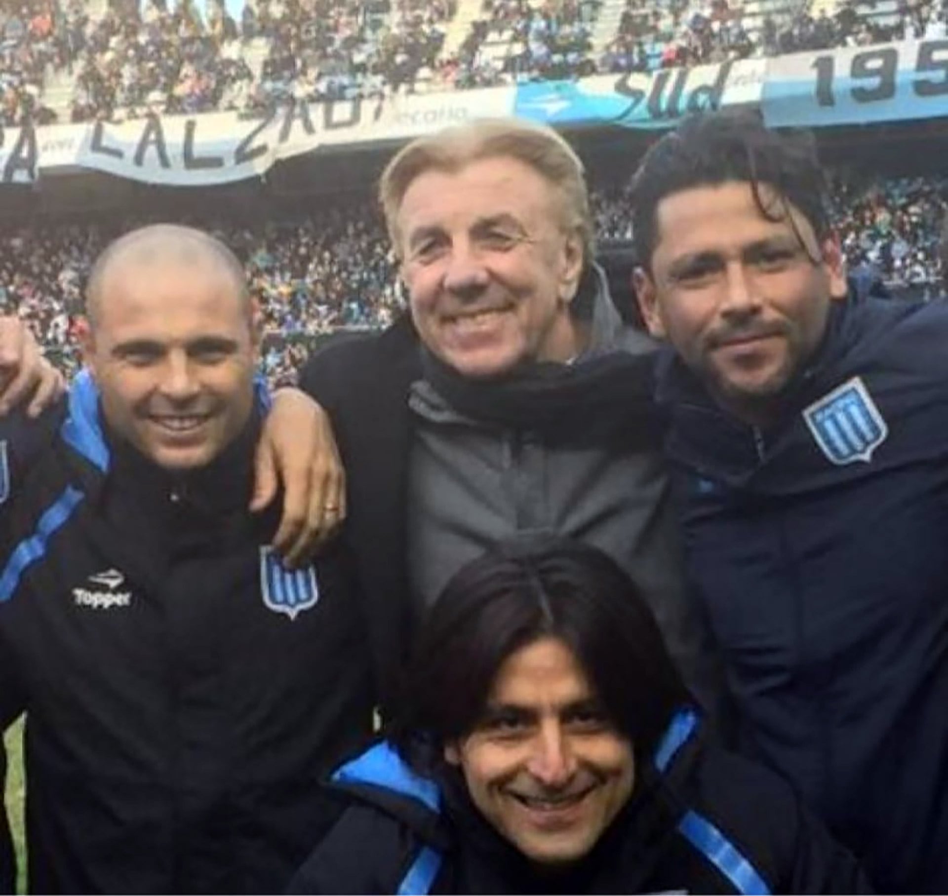 Gerardo Bedoya dejó un gran recuerdo en Racing. En la foto, junto a Martín Vitali, Mostaza Merlo y Rafael Maceratesi