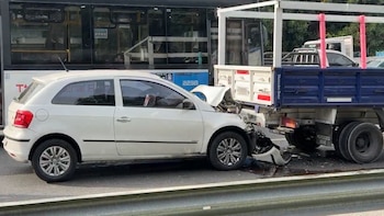 Se registró un choque múltiple en el cruce de las avenidas General Paz y Alberdi