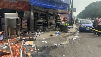 Tragedia en CDMX: vehículo se impacta en local de Tortas Gigantes Sur 12 en Coyoacán, hay un muerto y cuatro heridos