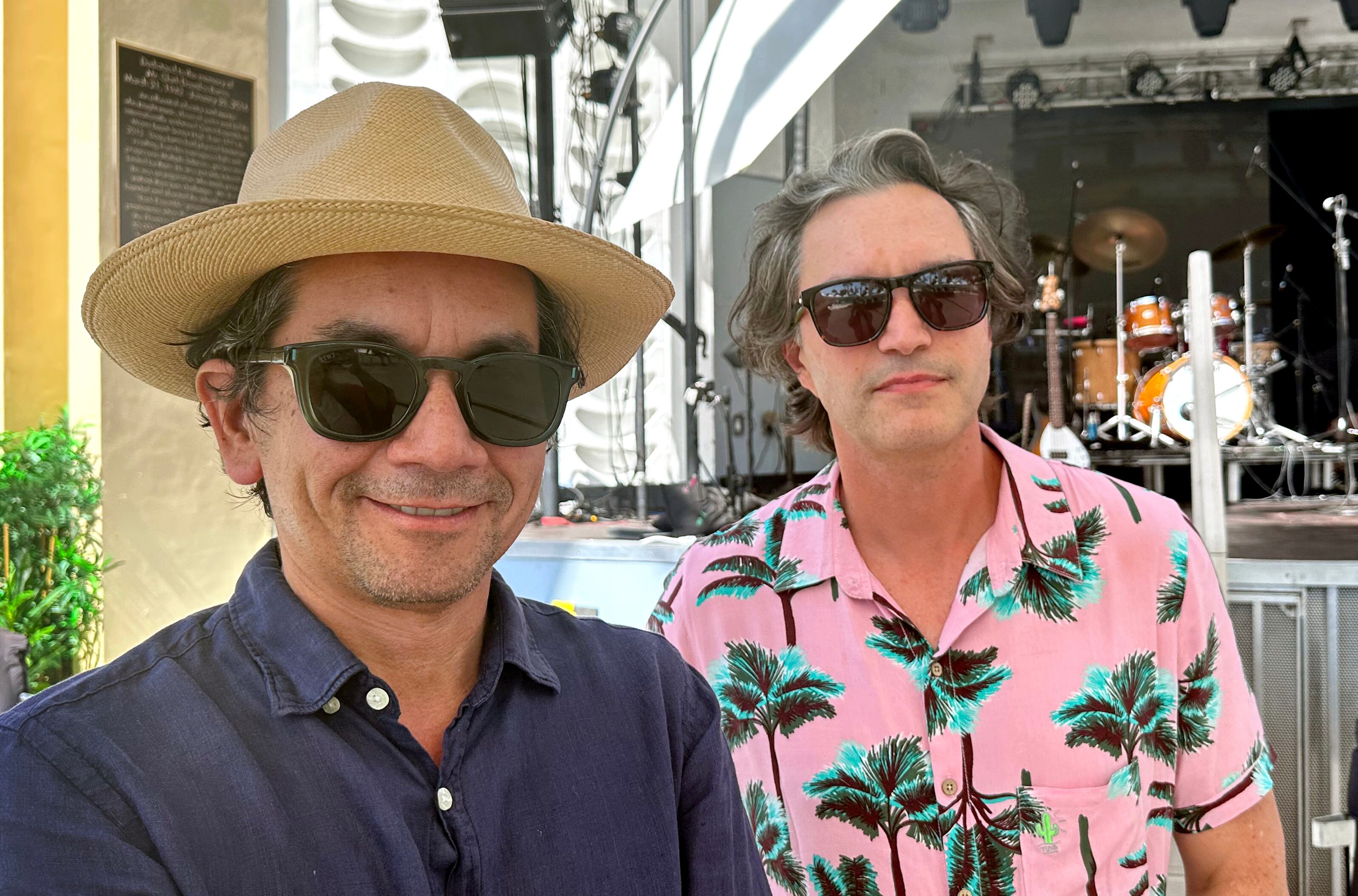 Los integrantes del grupo Bacilos, Jorge Villamizar (i) y André Lopes (d), en una fotografía de archivo. (EFE/Alicia Civita)