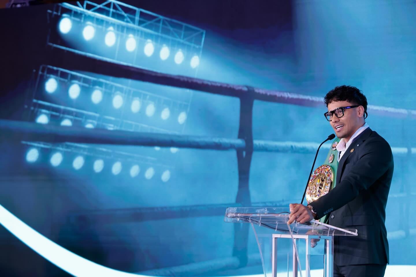 Lester Martínez actualmente ocupa el segundo puesto en el ranking mundial supermediano del CMB, solo detrás de Saúl “Canelo” Álvarez. (Cortesía: Gobierno de Guatemala)