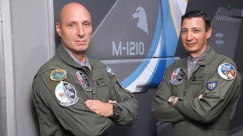 Los responsables del programa F-16