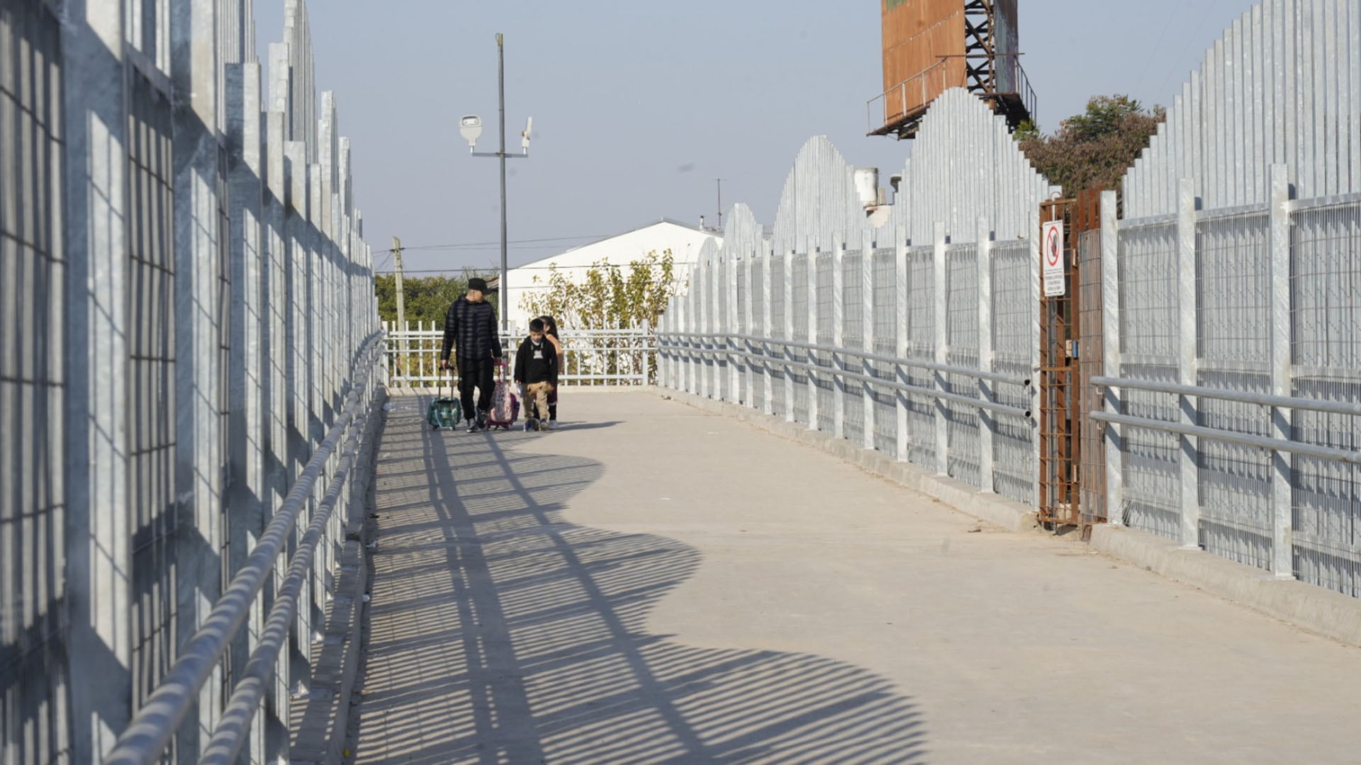 El corte total se debe al montaje de una nueva pasarela peatonal a la altura de la calle White