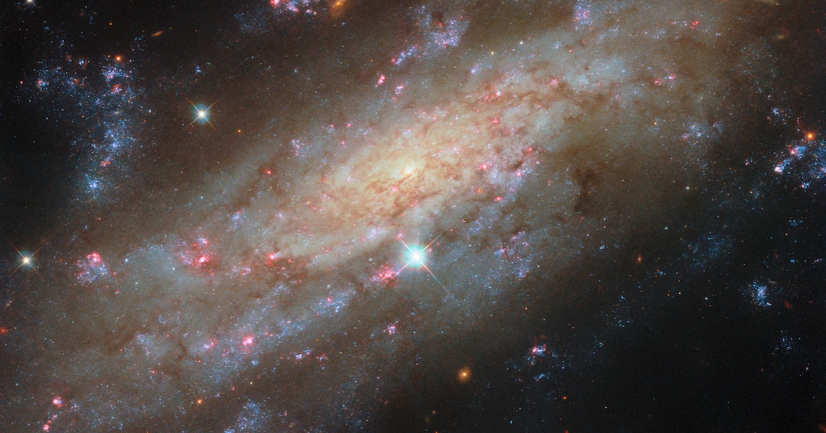 The viral image that shows 548 galaxies and was taken from the balcony of a house