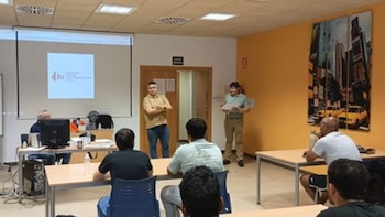 Un total de 30 trabajadores de varias nacionalidades se forman en prevención de riesgos en la albañilería