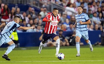 Roberto Alvarado fue reconocido por