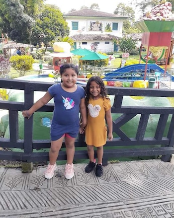 Saray y Salomé, crecieron en