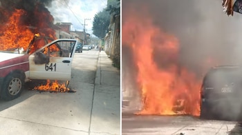 Varios taxis fueron prendidos en