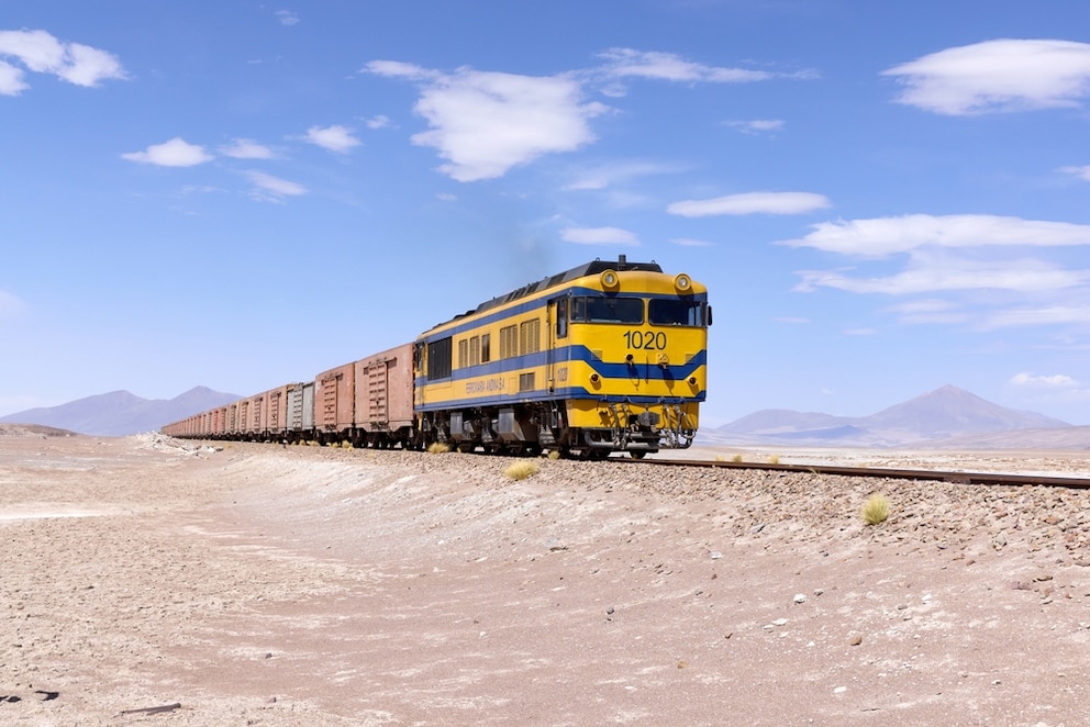 Bolivia apuesta al ferrocarril para bajar costos logísticos y fortalecer su integración regional