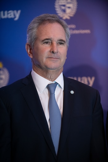 201° aniversario de la declaratoria de la independencia nacional - Embajada de Uruguay