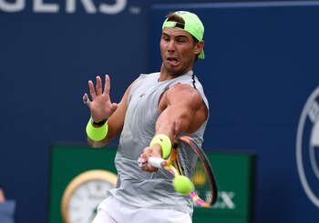 El tenista Rafael Nadal acompleta