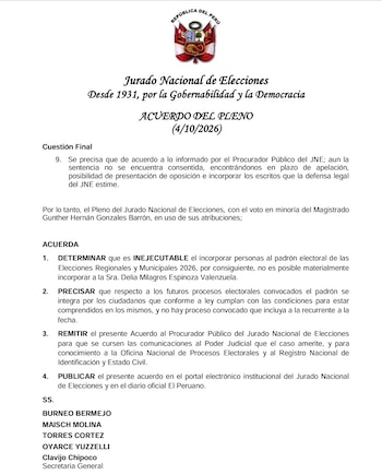 Documento oficial del Jurado Nacional de Elecciones de Perú con el escudo nacional y el texto de un acuerdo del pleno firmado por autoridades