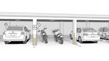 Está permitido aparcar un coche y una moto en la misma plaza de garaje, pero la comunidad de vecinos puede prohibirlo: esto es lo que dice la Ley de Propiedad Horizontal