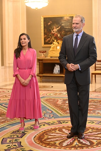 La reina Letizia rescata su vestido rosa de Hugo Boss (Europa Press)