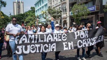 Las familias de las víctimas de las masacres carcelarias de Ecuador demandaron al Estado