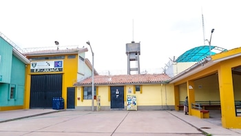 Sentenciado por extorsión es asesinado en el penal de Juliaca por un impacto de bala, informa el INPE