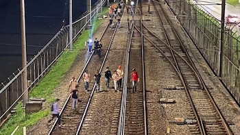 Suspenden temporalmente servicio del Metro