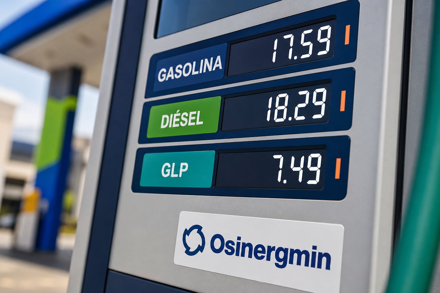 La pantalla digital de un surtidor en Lima señala los precios de la gasolina, el diésel y el GLP junto con la identificación de Osinergmin. (Imagen Ilustrativa Infobae)
