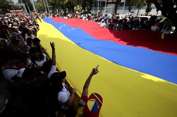La oposición venezolana convocó a