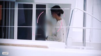 Alejandra Rubio, fumando durante su