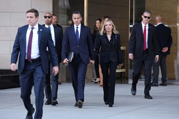 Así se retiraron Hunter Biden