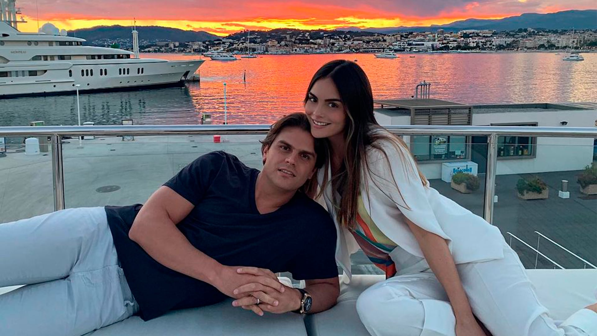 El viaje a Japón incluyó la asistencia al Gran Premio de Fórmula 1 en Suzuka y mostró imágenes de lujo difundidas por los propios involucrados (Foto: Instagram @ximenanr)