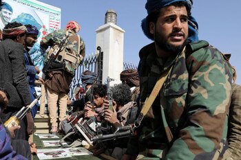 FOTO DE ARCHIVO: Miembros armados