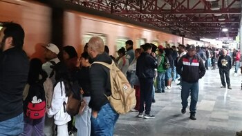 Avance en tiempo real de las diversas líneas de la red de transporte público capitalino.