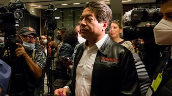 El escritor no dejó de