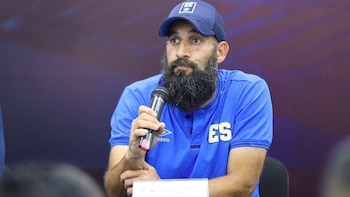 La selección femenina de El