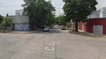 Maniataron a una mujer y