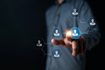 Refiriéndose al sector logístico, Marta