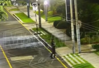 Agentes de la comisaría de Orrantia explican por qué no detuvieron a Adrián Villar tras el atropello de Lizeth Marzano. ATV/ Ocurre Ahora.